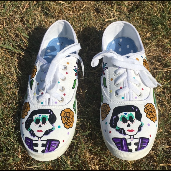 Hand painted Sugar Skull Catrina shoes - Picture 1 of 2